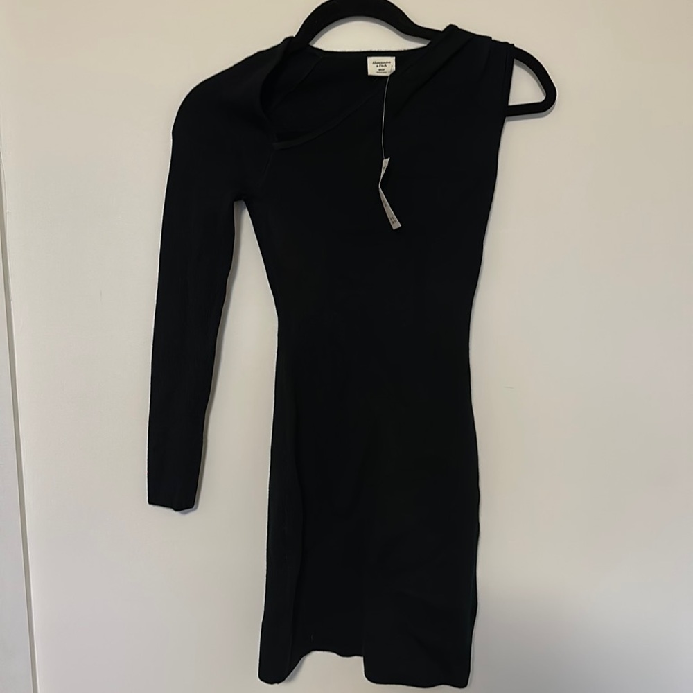 Abercrombie & Fitch Black Long-Sleeve One-Shoulder Mini Sweater Dress